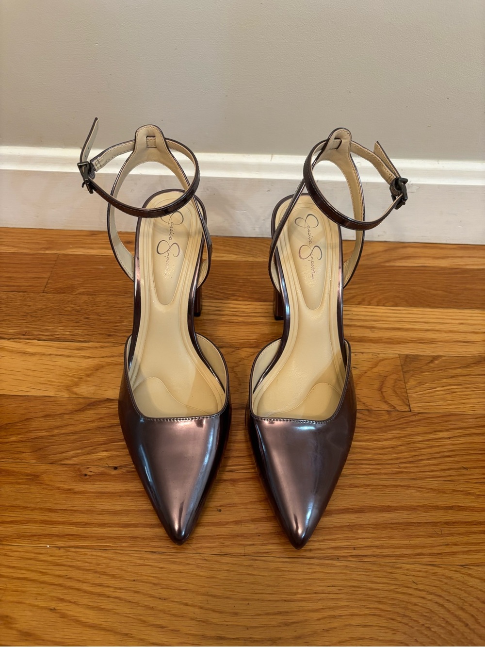 Jessica Simpson Metallic Silver Pointed 4 Inch
Block Heel Pumps - Picture 3 of 7